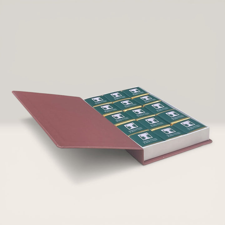 Boîte livre napolitain (60 carrés de chocolat)